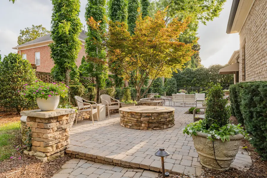 4208 Arundel Ct, Nashville, TN 37215 - #3