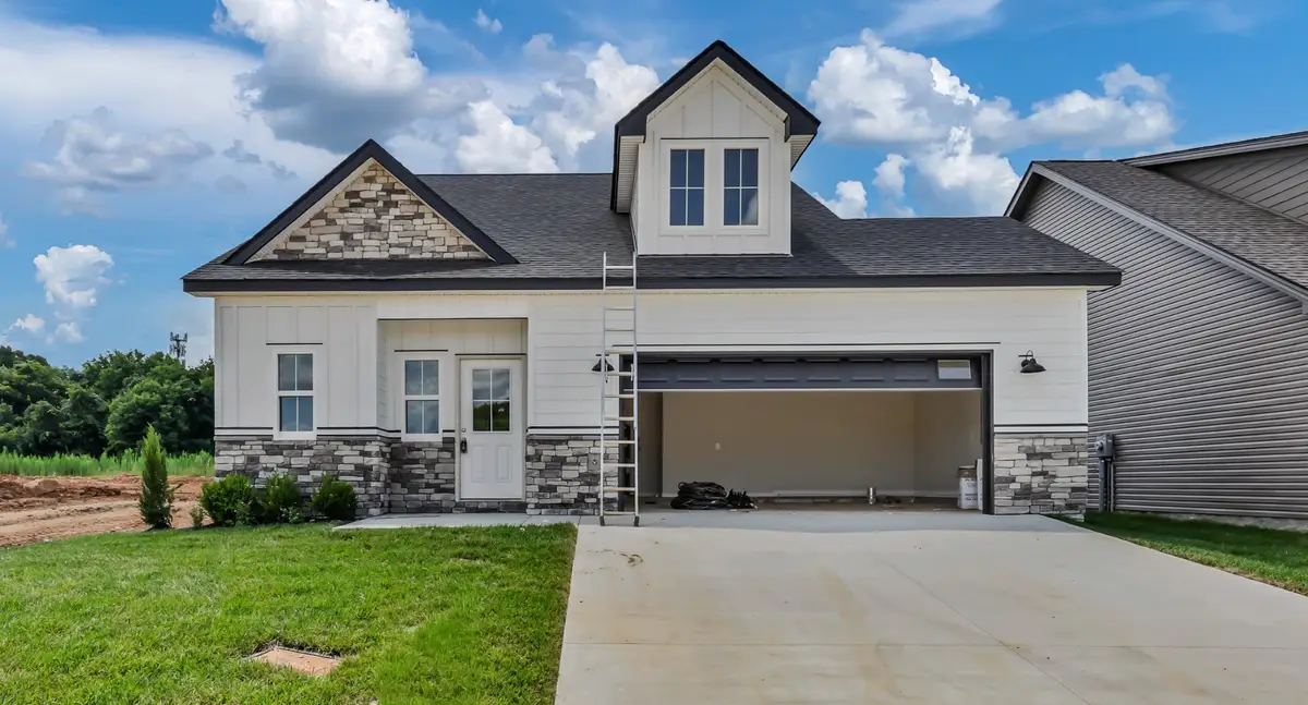 2737 Brewster Dr, Clarksville, TN 37042 - #1
