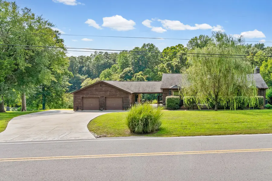 342 Iron Workers Rd, Clarksville, TN 37043 - #2