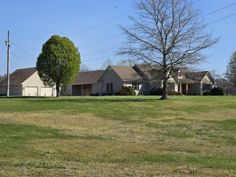 194 Al Roman Rd N, Pulaski, TN 38478 - #2