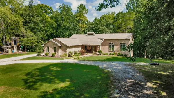 3101 Flint Ridge Rd, Palmyra, TN 37142