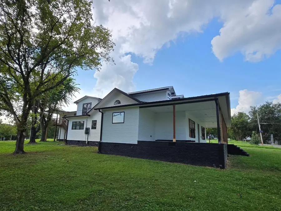 138 Shelbyville Hwy, Fayetteville, TN 37334 - #2