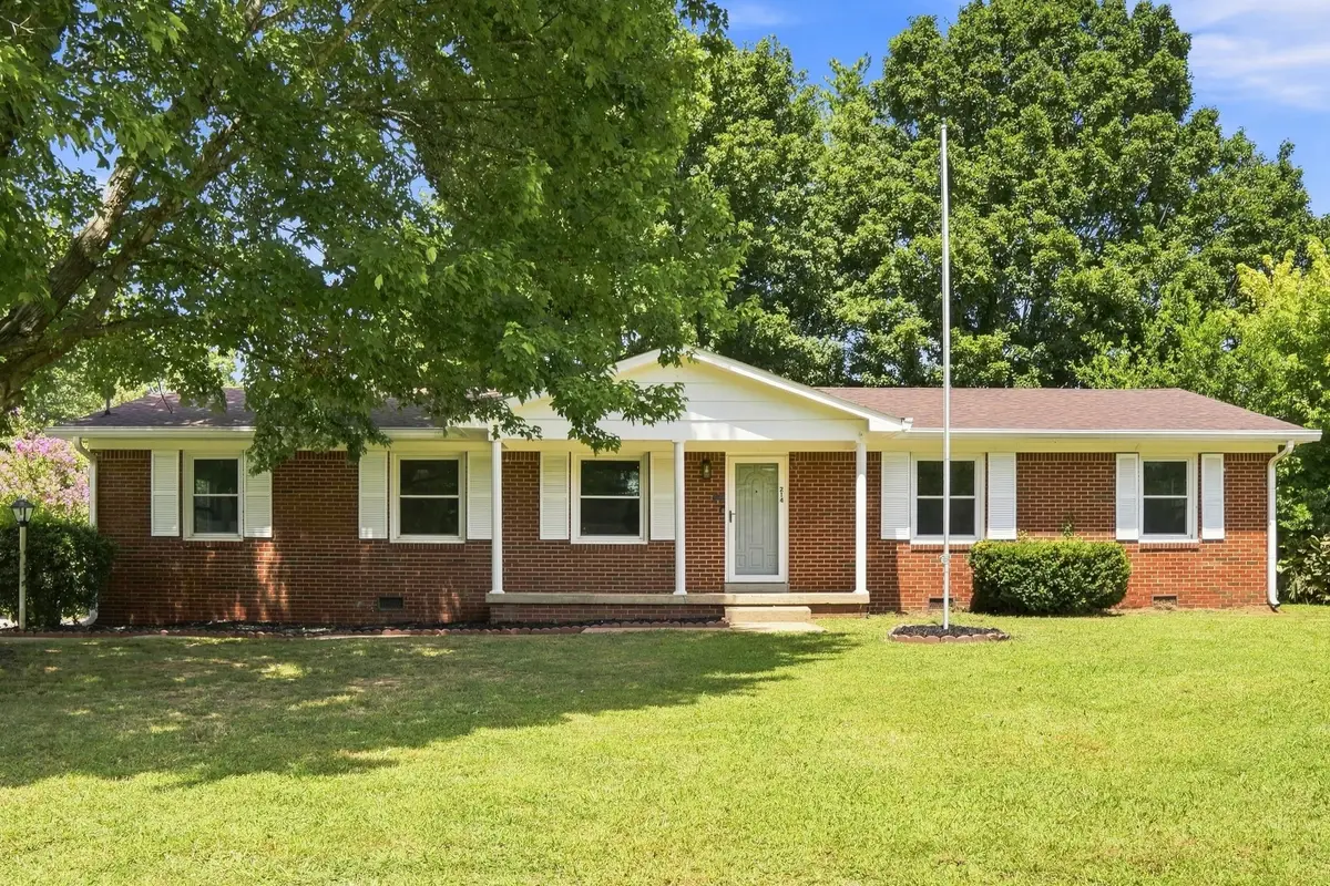 214 Stonewall Rd, Columbia, TN 38401 - #1