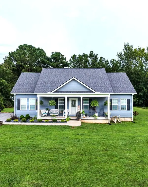582 Hennessee Ave, Morrison, TN 37357
