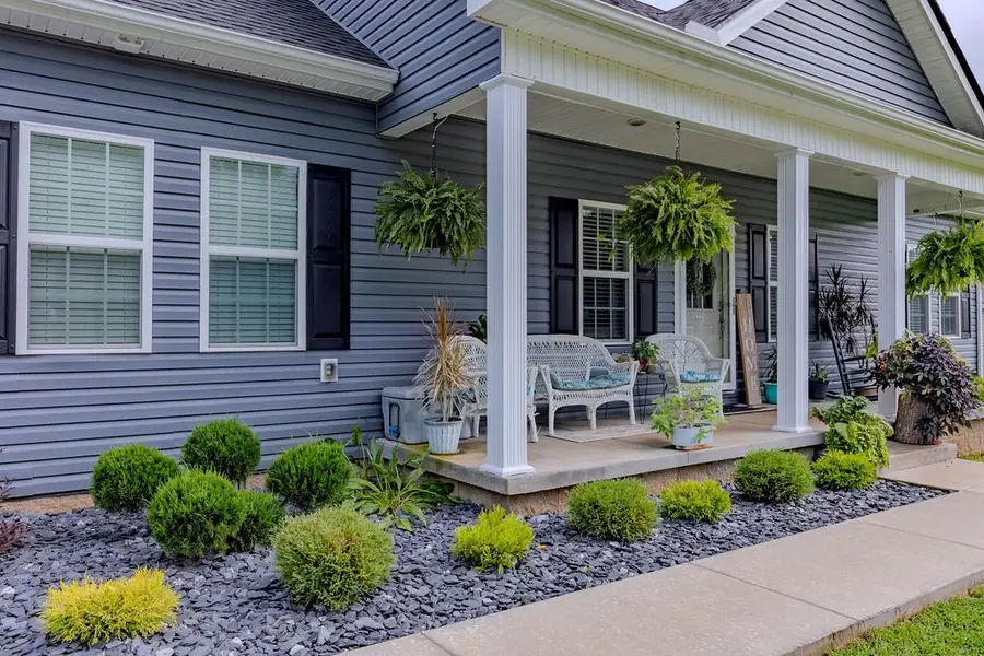 582 Hennessee Ave, Morrison, TN 37357 - #2