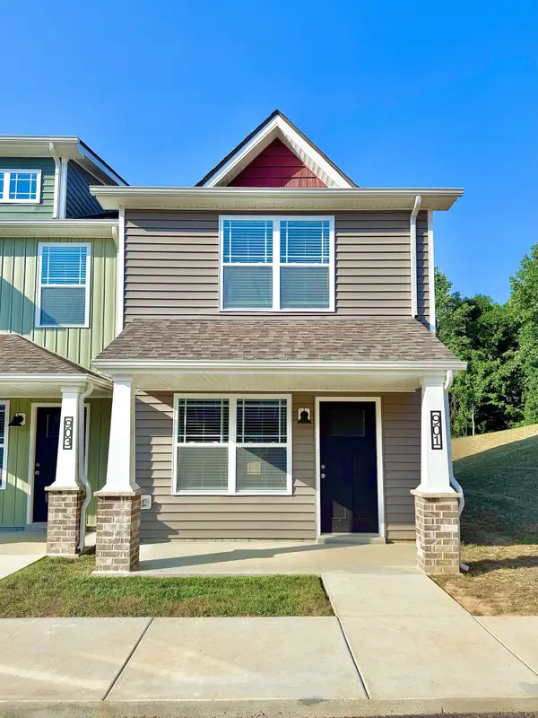 901 Peaceful Pl, Clarksville, TN 37040