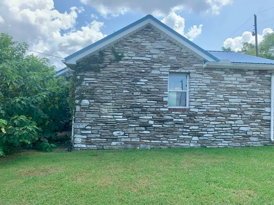 1606 Washington St W, Fayetteville, TN 37334 - #3