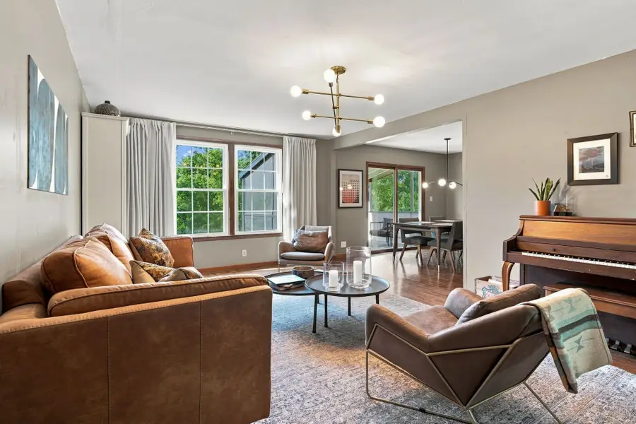 1939 Pinehurst Dr, Nashville, TN 37216 - #3