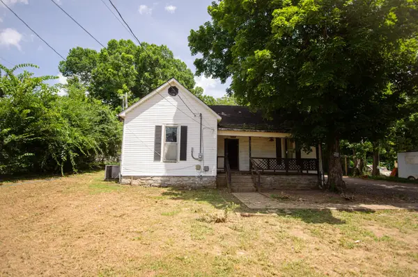605 Moody St, Shelbyville, TN 37160