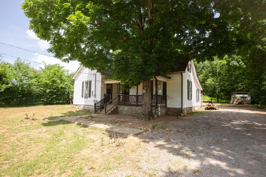 605 Moody St, Shelbyville, TN 37160 - #2