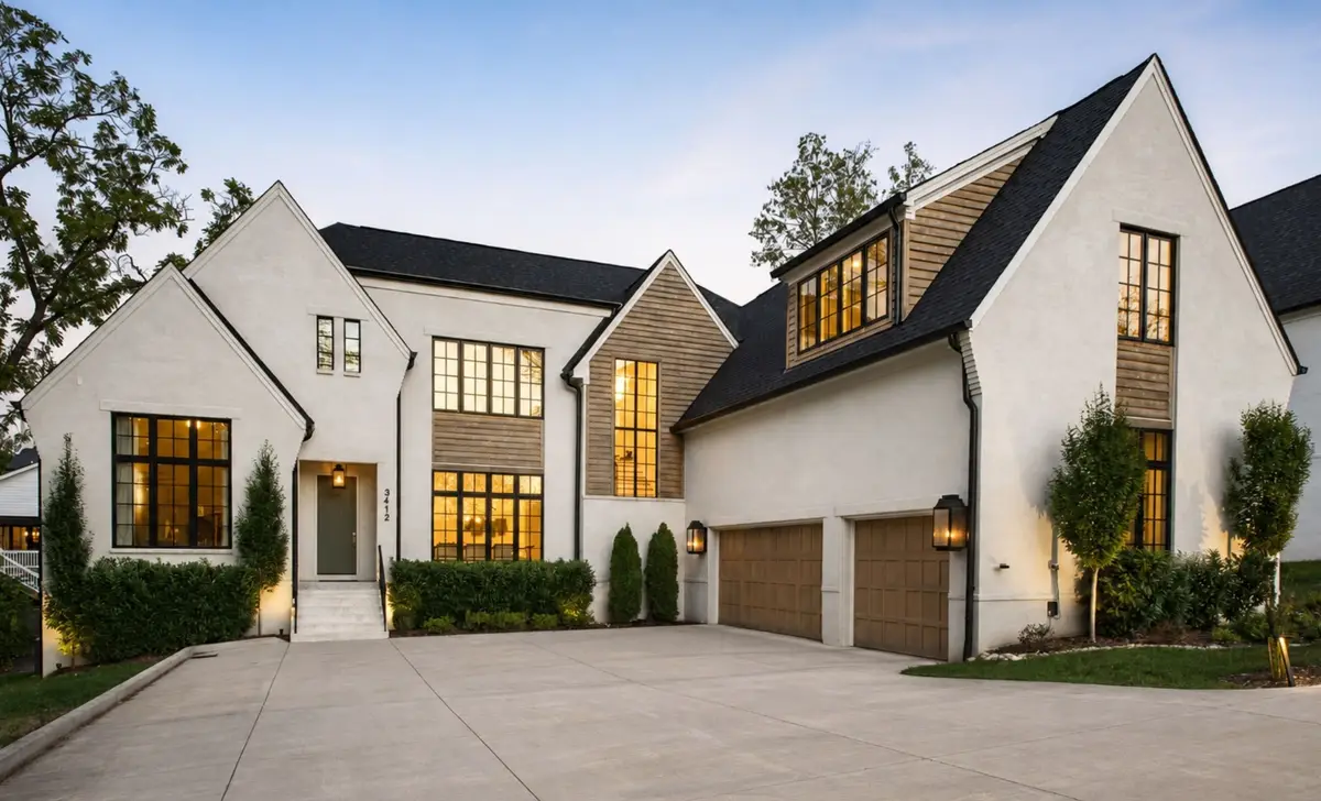 3412 Golf Club Ln, Nashville, TN 37215 - #1