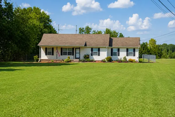 688 Walnut Grove Rd, Christiana, TN 37037