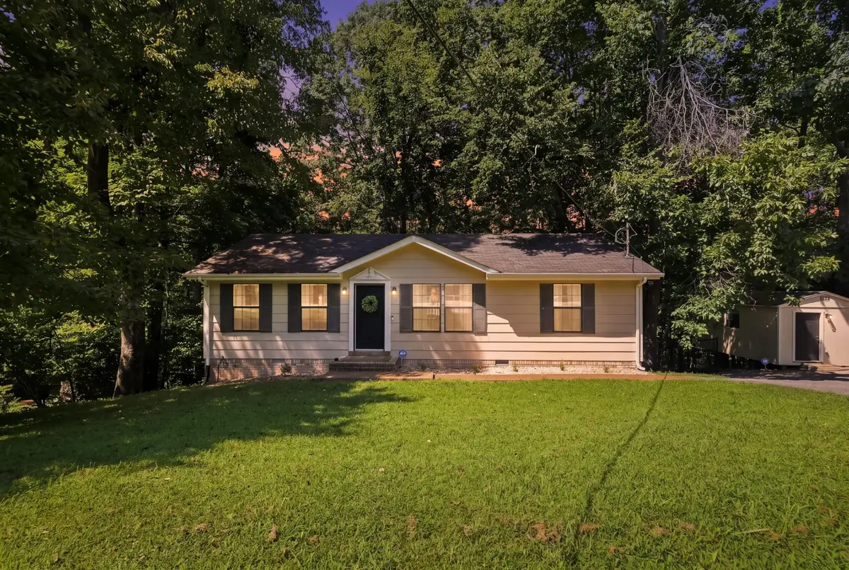 1211 Winding Way Dr, White House, TN 37188 - #1