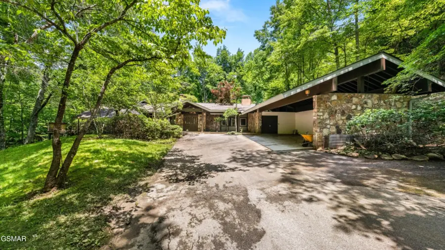 1115 Old Cartertown Road, Gatlinburg, TN 37738 - #2