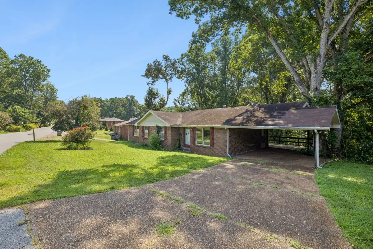 212 Stratton Blvd, Ashland City, TN 37015 - #1