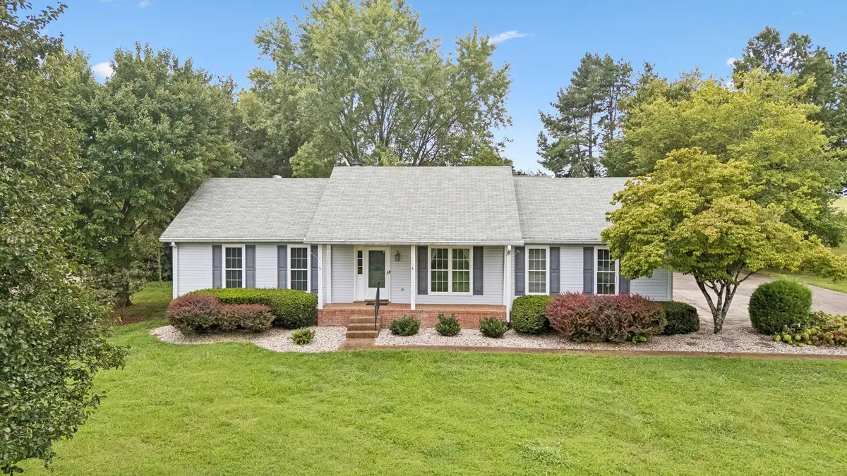 147 Flynn Rd, Gallatin, TN 37066 - #1