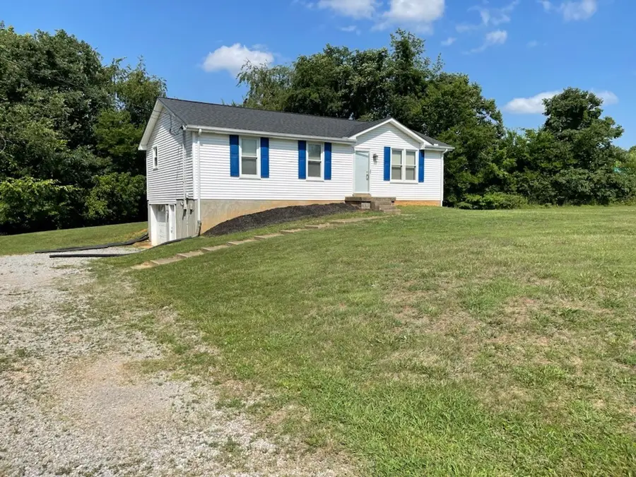 303 Carla Ct, Clarksville, TN 37043 - #2