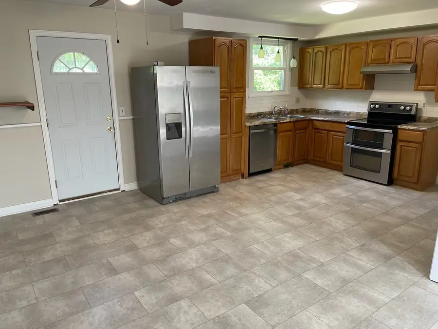 303 Carla Ct, Clarksville, TN 37043 - #3