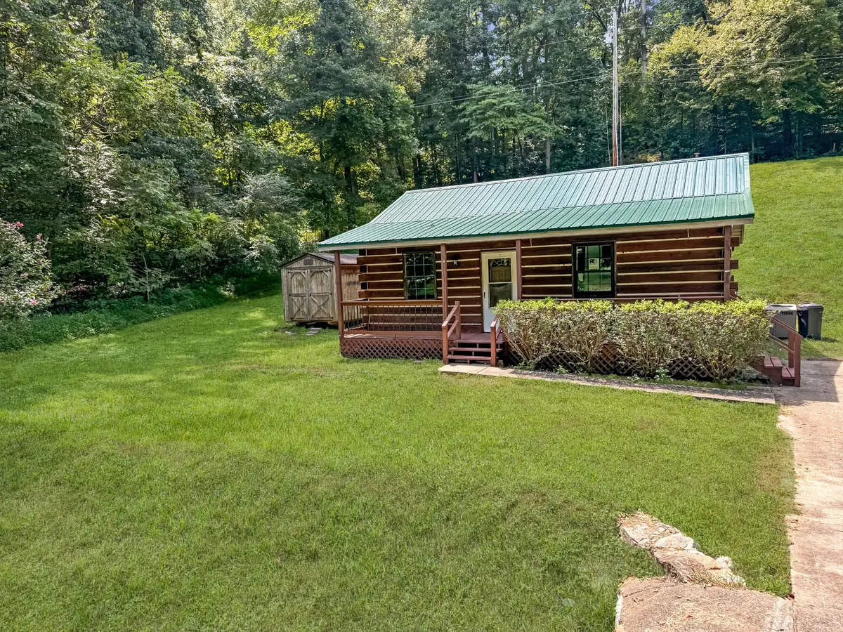 165 Lakeshore Dr, Dover, TN 37058 - #1