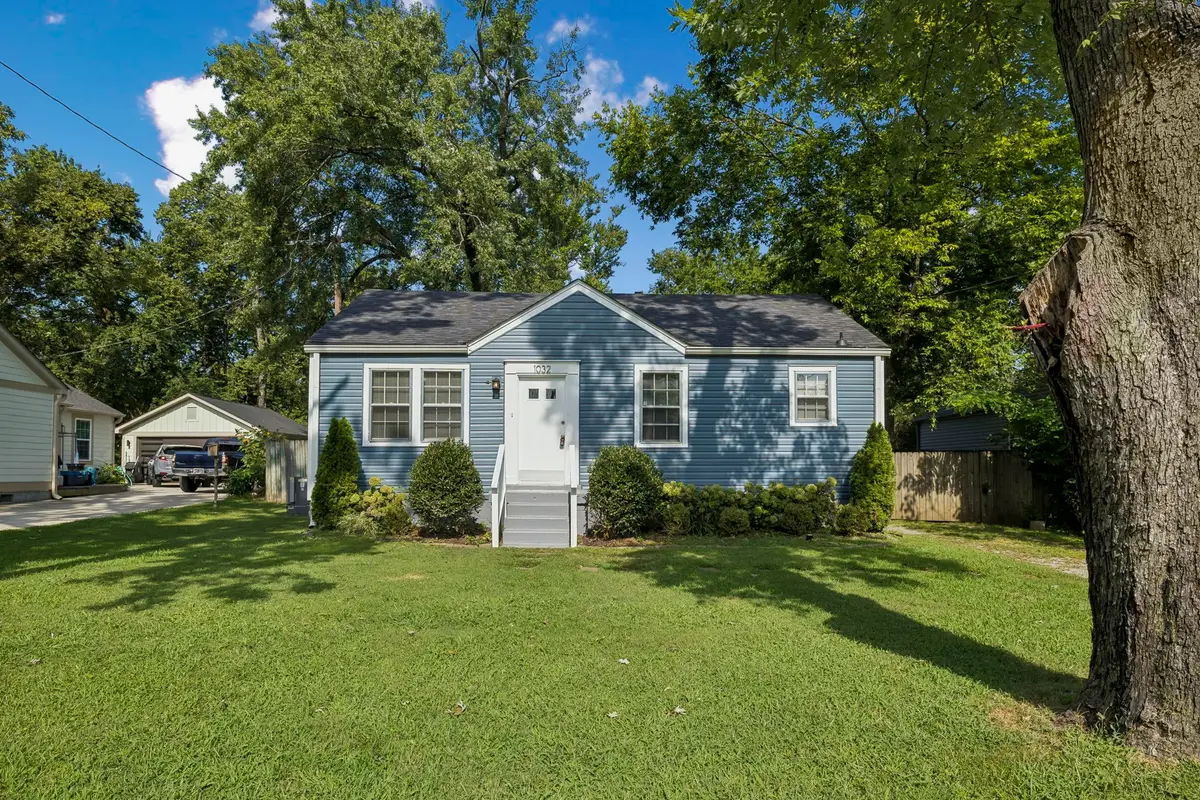 1032 Horseshoe Dr, Nashville, TN 37216 - #1