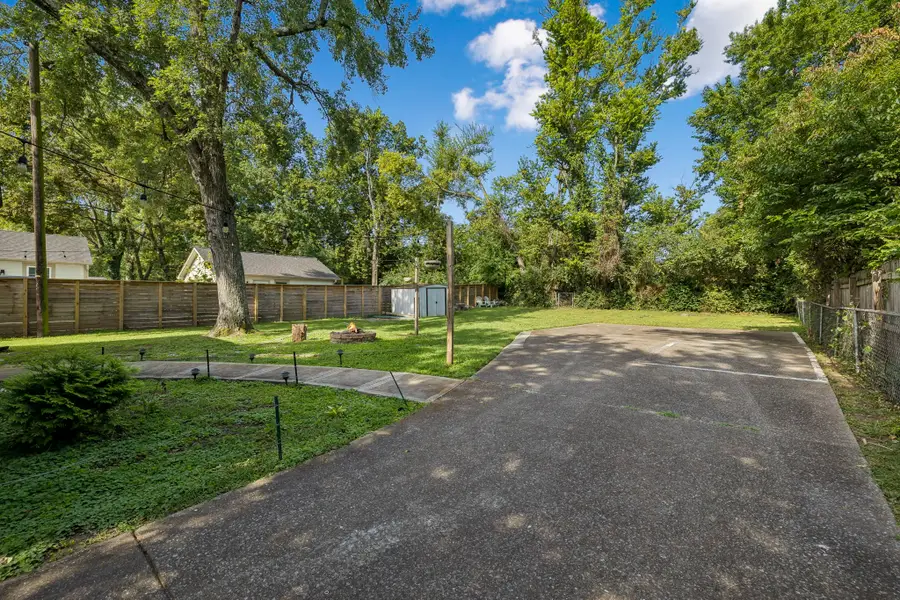 1032 Horseshoe Dr, Nashville, TN 37216 - #2
