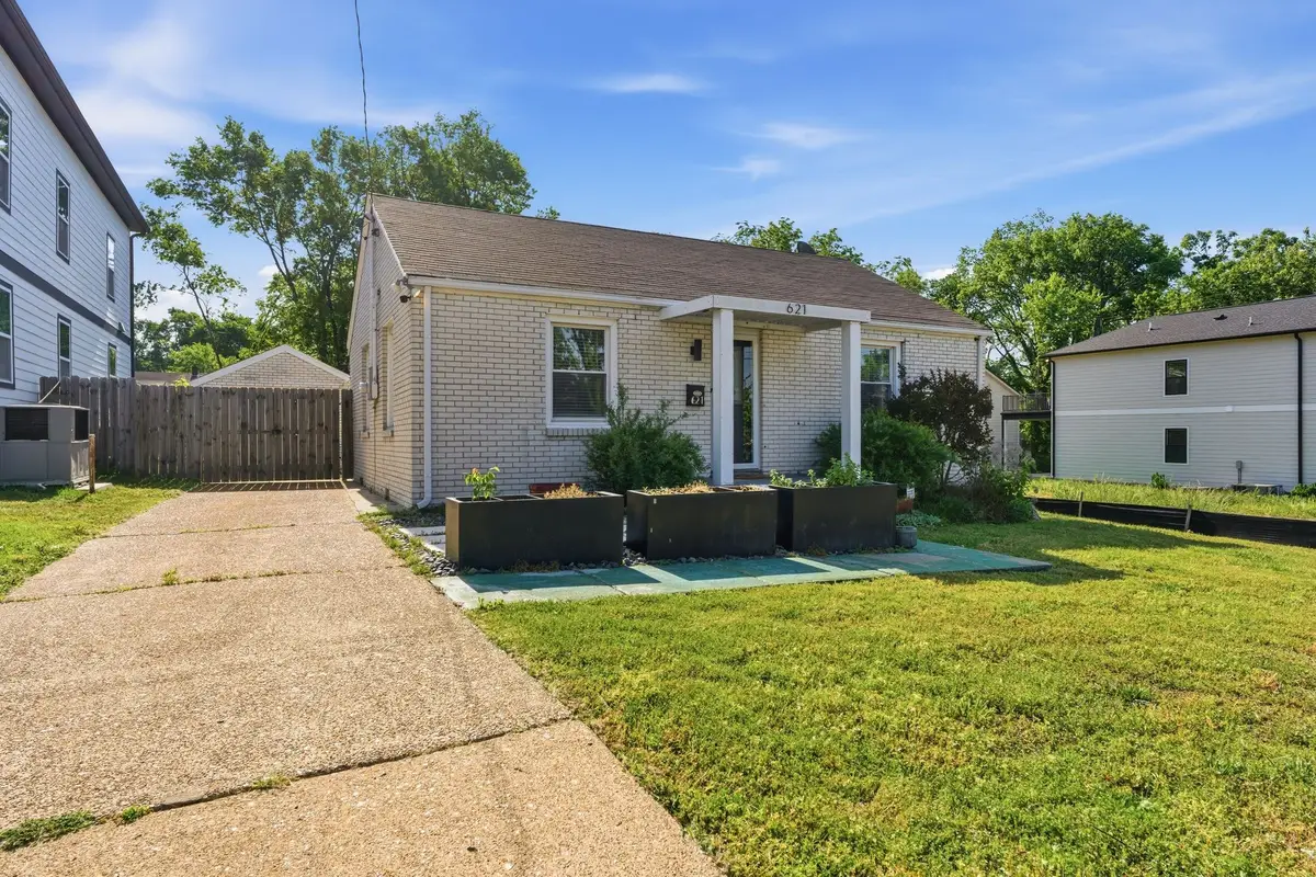 621 N 9th St, Nashville, TN 37206 - #1