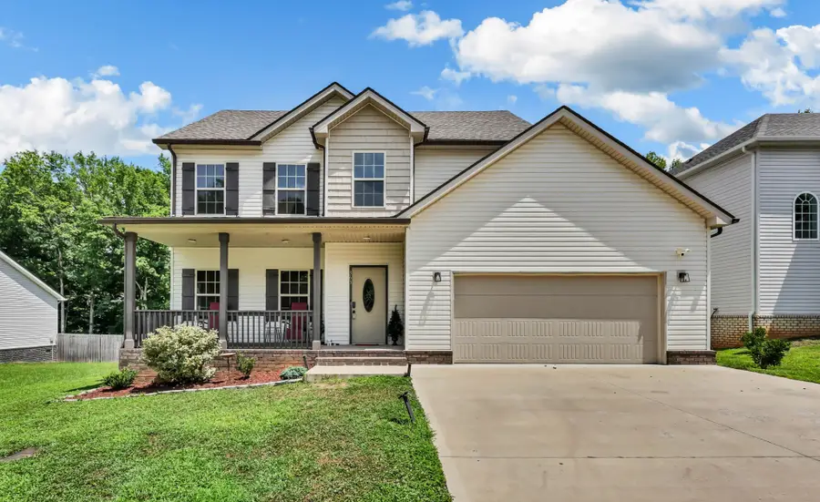 363 Barry Dr, Clarksville, TN 37040 - #2
