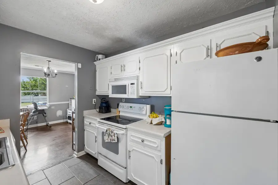 216 New Gritton Ave, Oak Grove, KY 42262 - #2