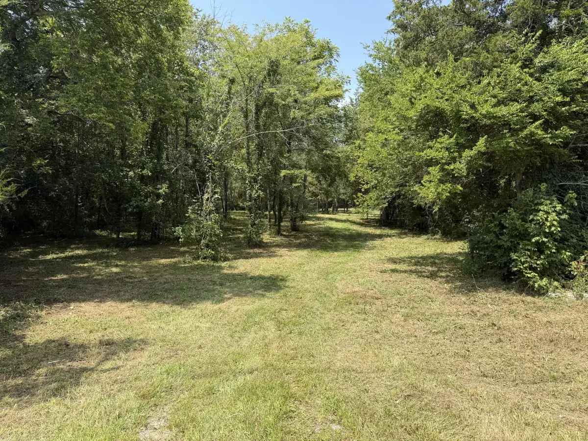 2821 Double Branch Rd, Columbia, TN 38401 - #1