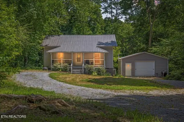 795 Athens Pike, Etowah, TN 37331