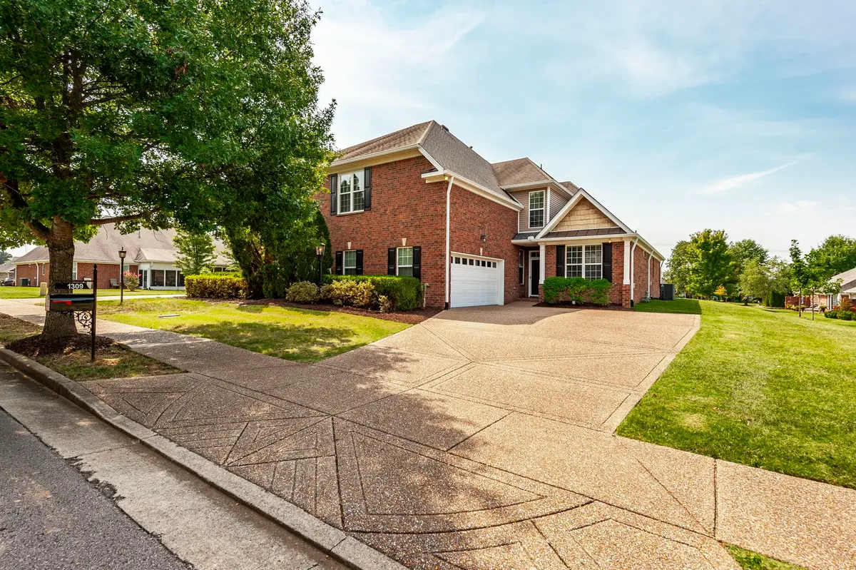 1309 Waxwing Dr, Hermitage, TN 37076 - #1