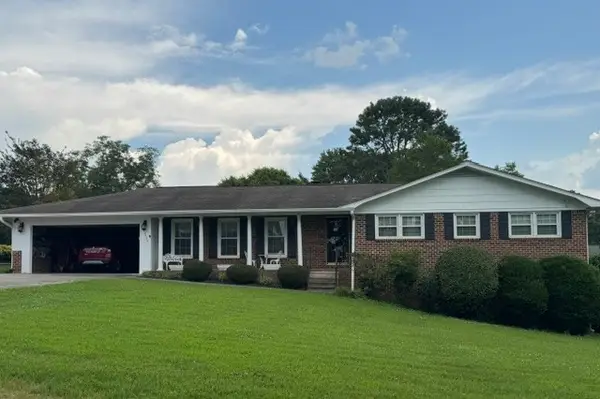 3940 Bow St Ne, Cleveland, TN 37312