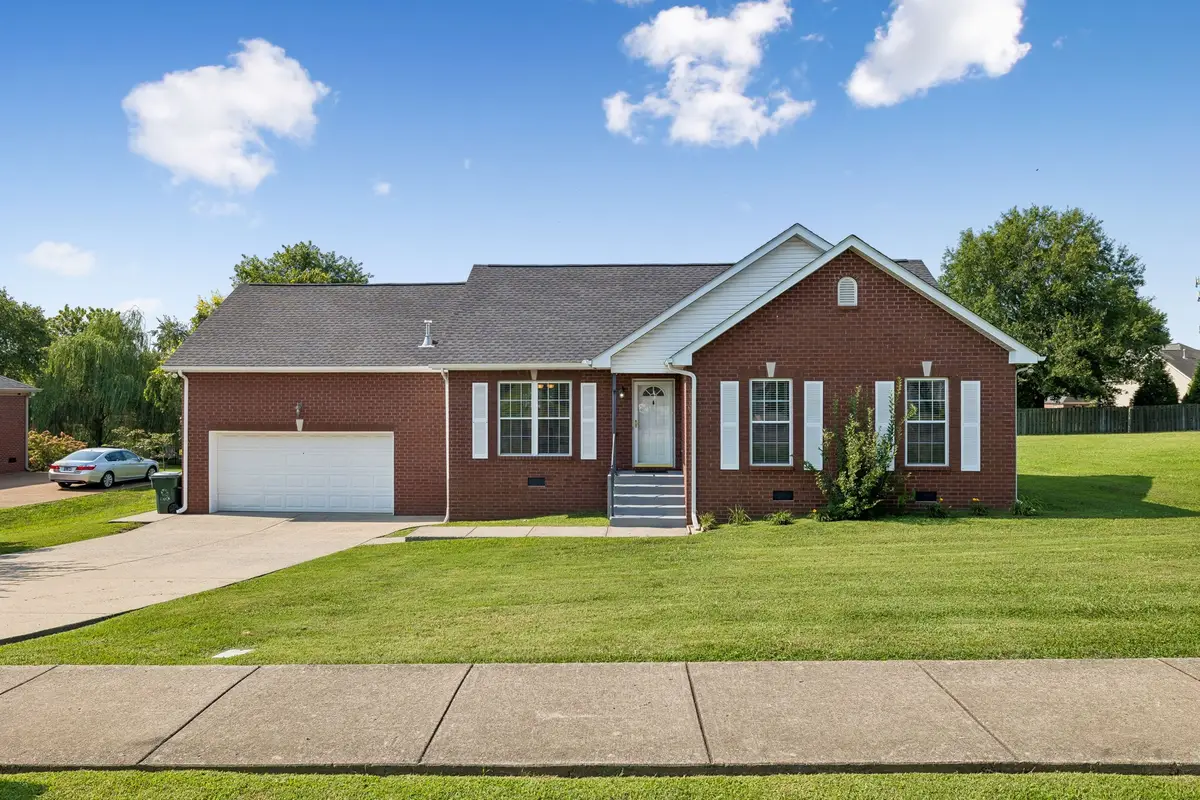 1014 Kiser Ave, Hendersonville, TN 37075 - #1