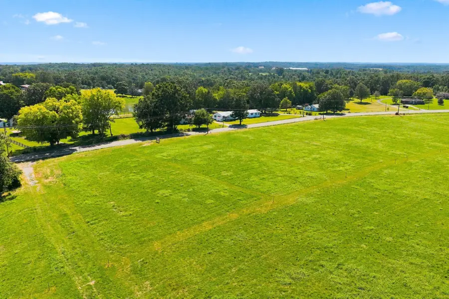 0 Main Street N, Tennessee Ridge, TN 37178 - #3