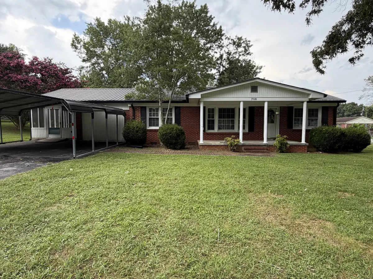 708 Cadillac Ln, McMinnville, TN 37110 - #1