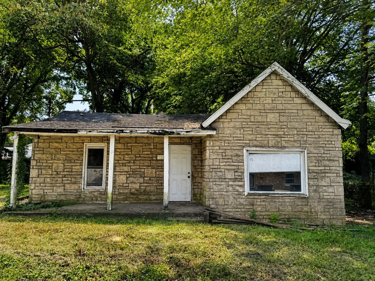 920 Carpenter St, Clarksville, TN 37040 - #1
