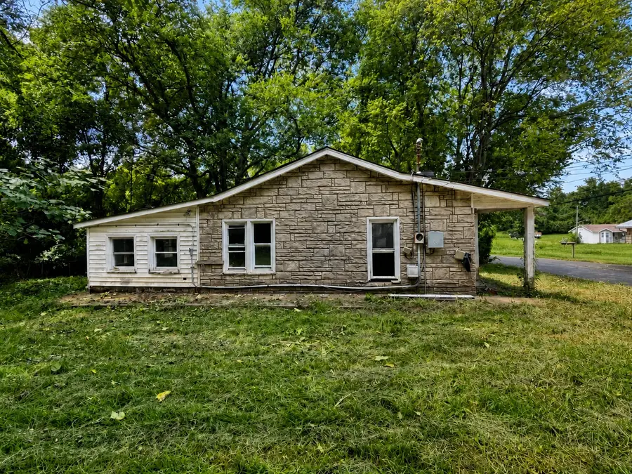920 Carpenter St, Clarksville, TN 37040 - #2