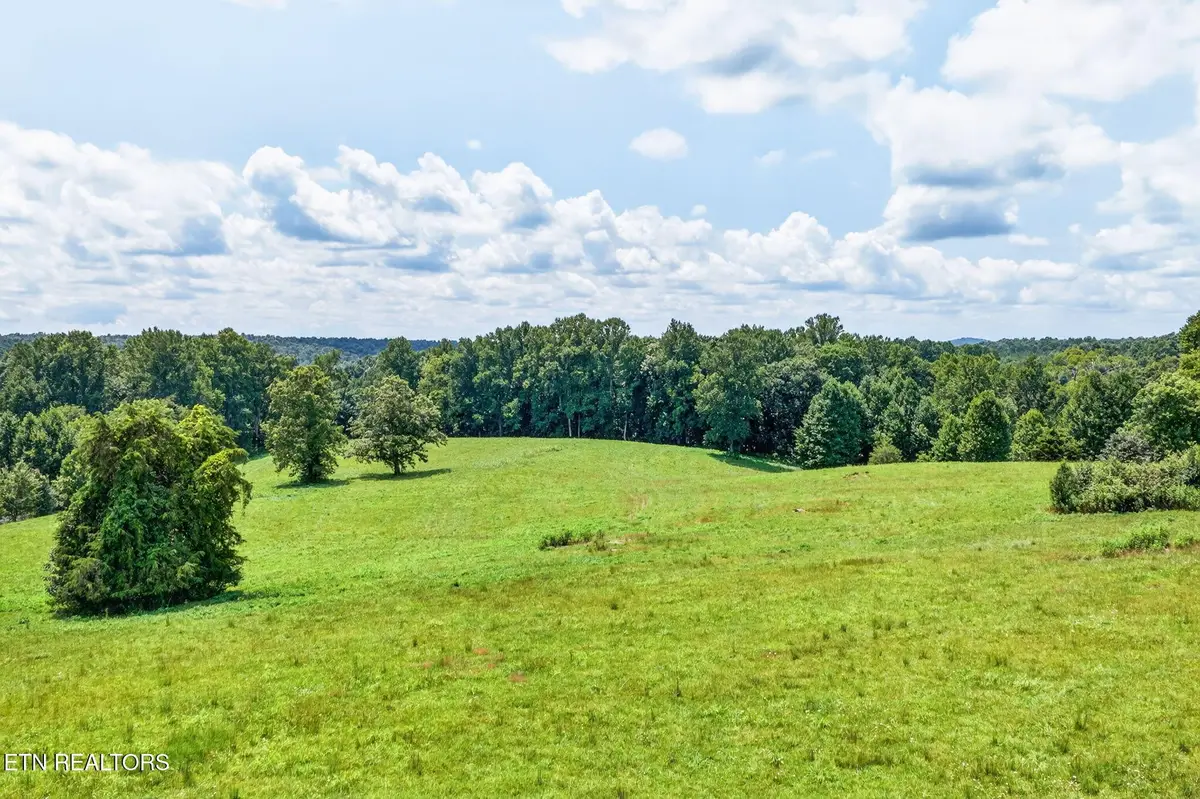 28 Taylors Chapel Rd, Crossville, TN 38572 - #1