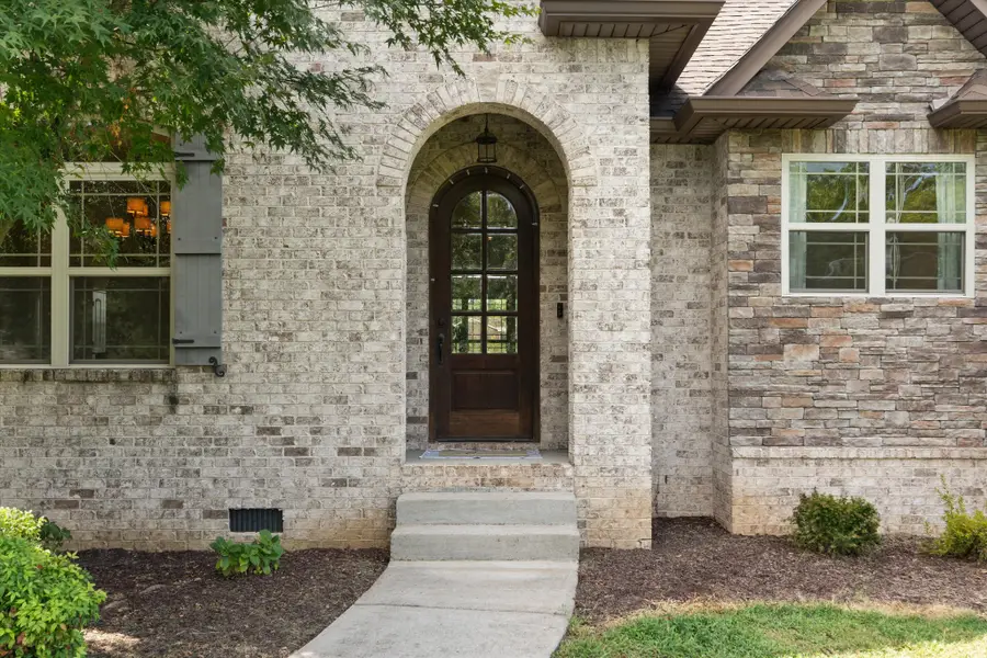 6258 Old Murfreesboro Rd E, Lebanon, TN 37090 - #2