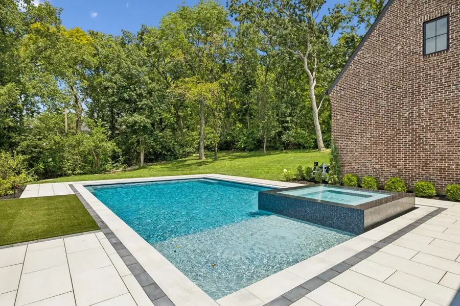 4520 Shys Hill Rd, Nashville, TN 37215 - #2