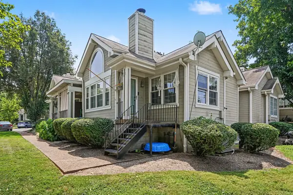 129 Cherry Hill Drive #18C, Hendersonville, TN 37075