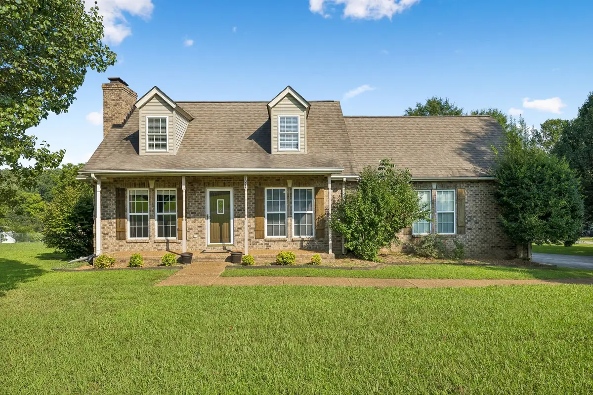 1024 Creek Bottom Rd, White Bluff, TN 37187 - #1