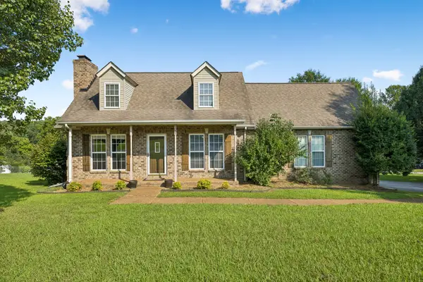 1024 Creek Bottom Rd, White Bluff, TN 37187