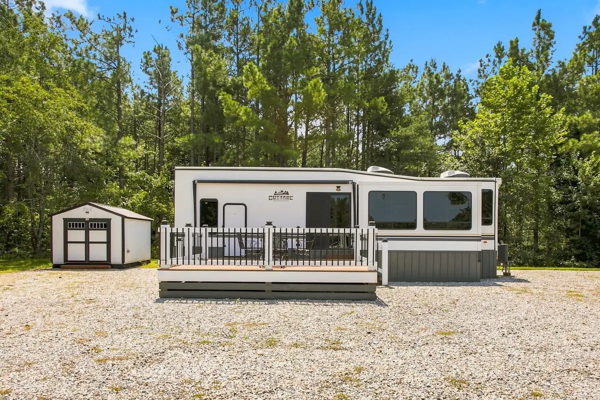 147 Howard Switch Rd, Hohenwald, TN 38462 - #1
