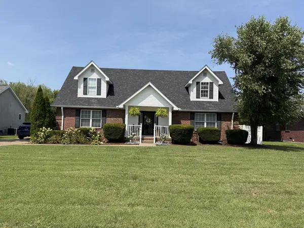120 Summerlin Dr, Gallatin, TN 37066