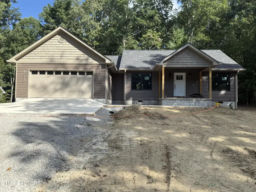2075 Allardt Tinch Rd, Jamestown, TN 38556 - #3