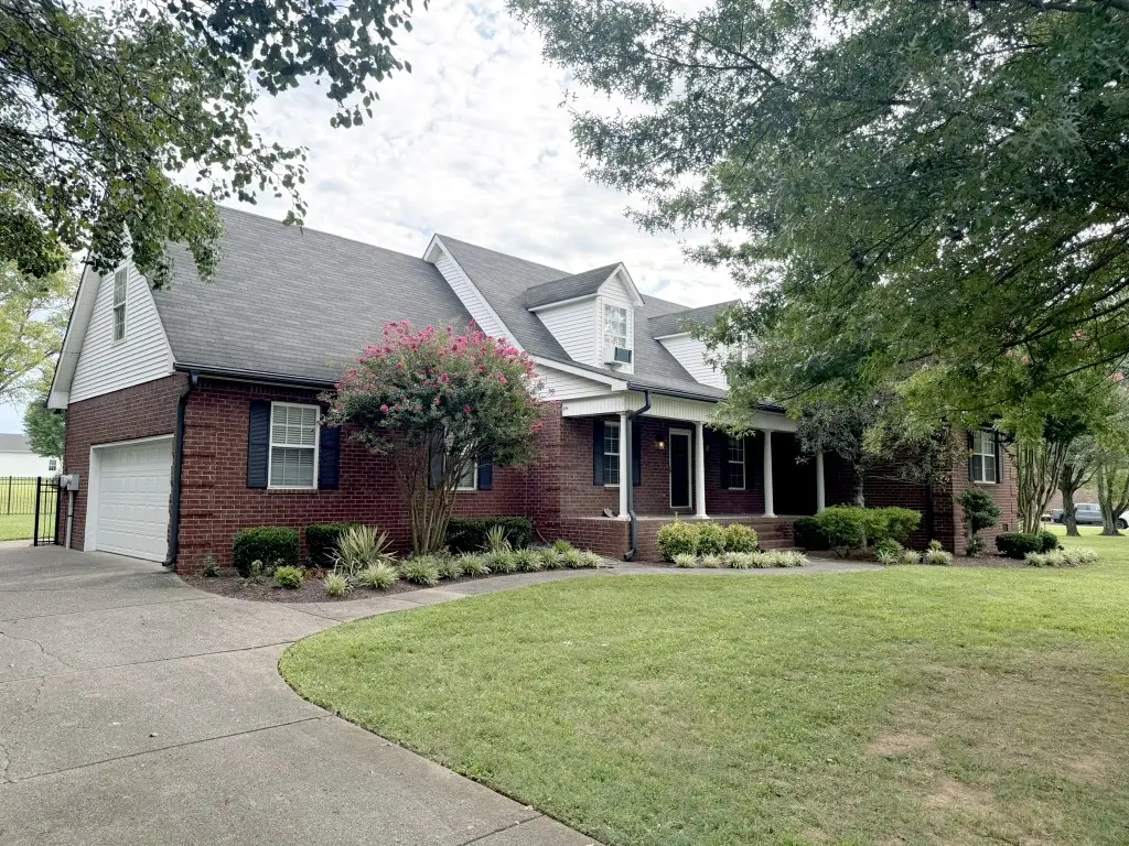 3006 Chapel Hills Dr, Murfreesboro, TN 37129 - #1