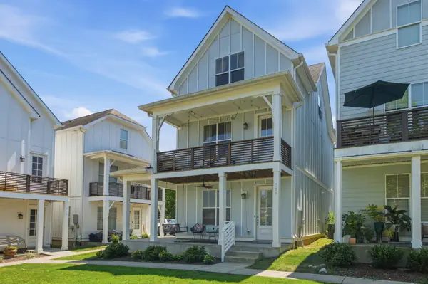 737 Cottage Park Dr, Nashville, TN 37207