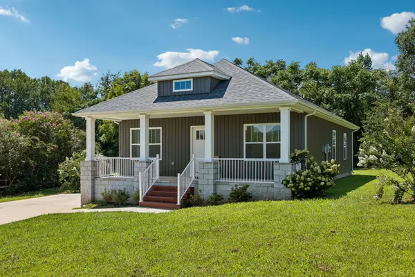 177 Hidden River Ave, Sparta, TN 38583