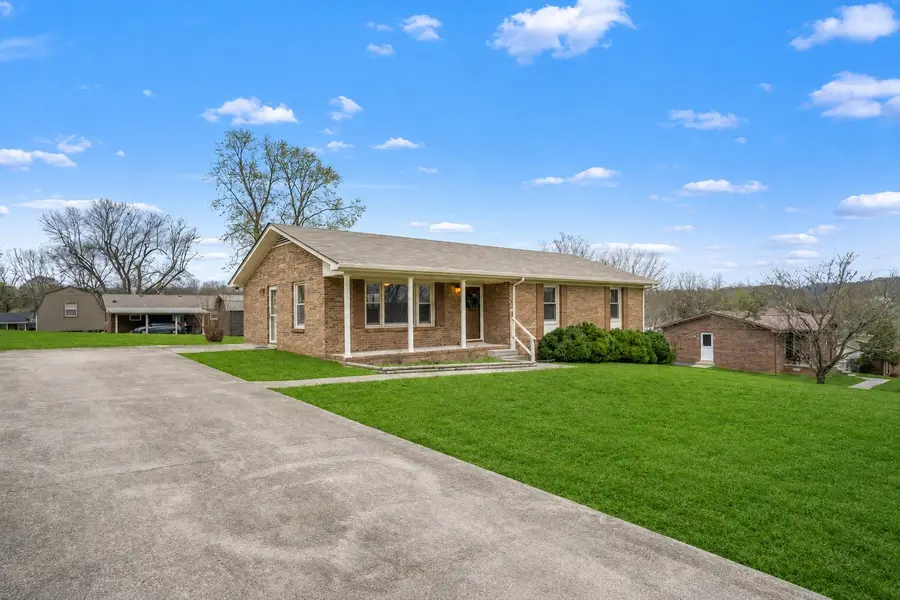 210 Lee Ave, Woodbury, TN 37190 - #2
